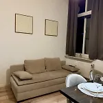 Gemuetliche 3-zimmer-wohnung Mit Parkplatz 伊策霍