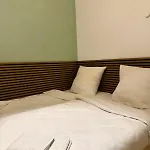 Gemuetliche 3-zimmer-wohnung Mit Parkplatz 伊策霍