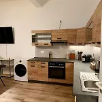 Gemuetliche 3-zimmer-wohnung Mit Parkplatz * 伊策霍
