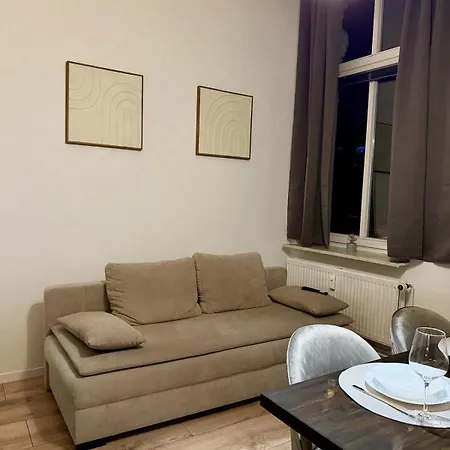 Gemuetliche 3-zimmer-wohnung Mit Parkplatz Itzehoe