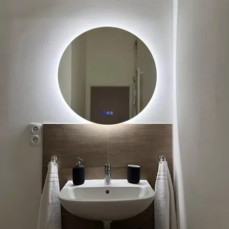 Gemuetliche 3-zimmer-wohnung Mit Parkplatz Apartment *