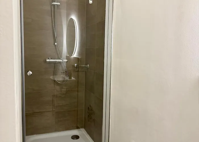 Gemuetliche 3-zimmer-wohnung Mit Parkplatz شقة إتسهويه