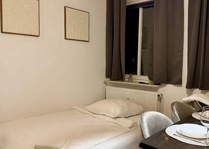 Gemuetliche 3-zimmer-wohnung Mit Parkplatz شقة إتسهويه