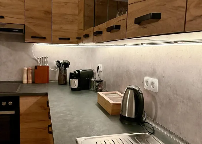 شقة Gemuetliche 3-zimmer-wohnung Mit Parkplatz *