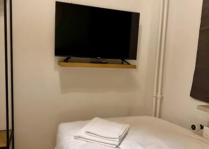 Gemuetliche 3-zimmer-wohnung Mit Parkplatz شقة إتسهويه